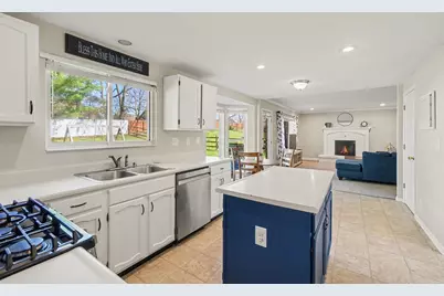 8430 Woodcreek Drive, Florence, KY 41042 - Photo 7