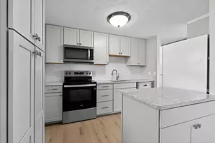 3080 Featherstone Dr, Burlington, KY 41005 - Photo 7