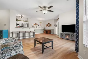 149 Saddlebrook Ln, Florence, KY 41042 - Photo 7