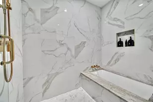 700 Ovation Wy, Newport, KY 41071 - Photo 11