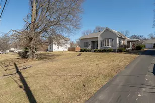 166 N Main St, Walton, KY 41094 - Photo 1