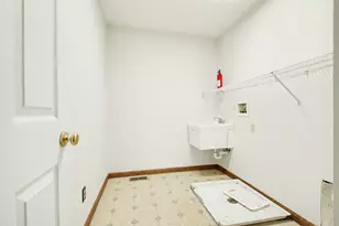 1812 Mountainview Ct, Florence, KY 41042 - Photo 31