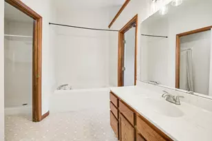 1812 Mountainview Ct, Florence, KY 41042 - Photo 21