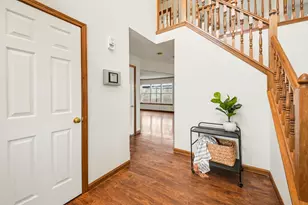 1812 Mountainview Ct, Florence, KY 41042 - Photo 5