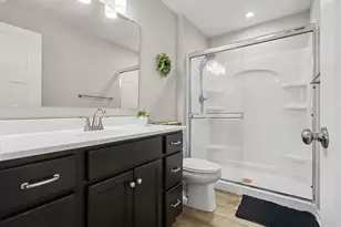 2504 Crosshill Dr, Crescent Springs, KY 41017 - Photo 9