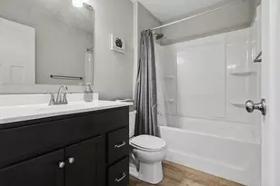 2504 Crosshill Dr, Crescent Springs, KY 41017 - Photo 11