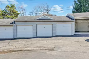 19 Carriage House Dr, Fort Thomas, KY 41075 - Photo 7