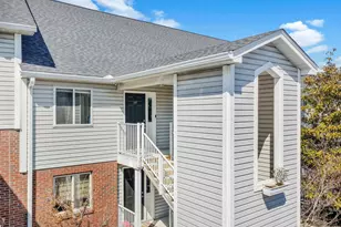 19 Carriage House Dr, Fort Thomas, KY 41075 - Photo 3