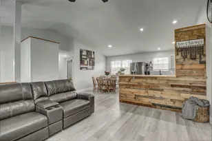 263 Redwood Dr, Dry Ridge, KY 41035 - Photo 3