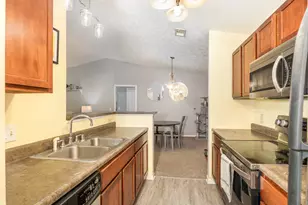 2316 Sawmill Ct, Burlington, KY 41005 - Photo 5