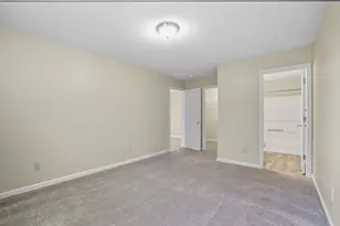 701 Napa Valley Ln, Crestview Hills, KY 41017 - Photo 13