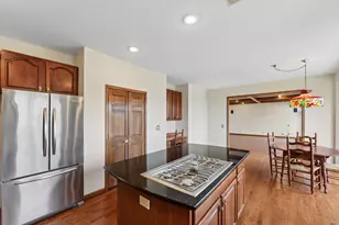 1 Colonel Pointe Dr, Wilder, KY 41076 - Photo 7