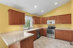 6251 Baymiller Ln, Burlington, KY 41005 - Photo 5