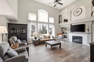 1087 Bold Forbes Ct, Union, KY 41091 - Photo 3