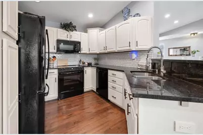 422 Breezewood Court, Ludlow, KY 41016 - Photo 11