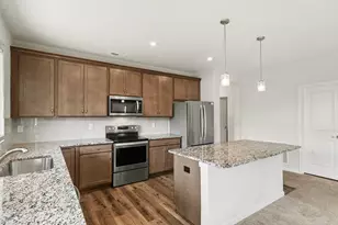 1305 Ruby Hill Ln, Florence, KY 41042 - Photo 3