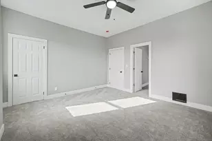 335 E 17th St, Covington, KY 41014 - Photo 15