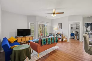 154 Saddlebrook Ln, Florence, KY 41042 - Photo 3