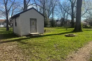 209 W 3rd St, Silver Grove, KY 41085 - Photo 5