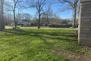 209 W 3rd St, Silver Grove, KY 41085 - Photo 3