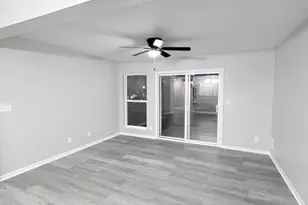 7450 Ridge Edge Ct, Florence, KY 41042 - Photo 3