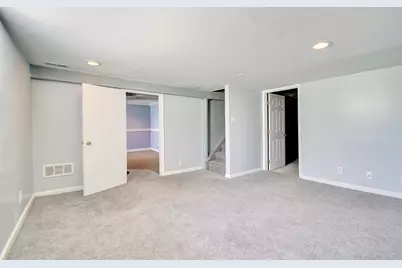 131 Kennedy Road, Covington, KY 41011 - Photo 25