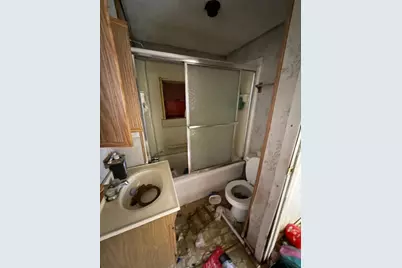 996 Capitol Avenue, Elsmere, KY 41018 - Photo 3