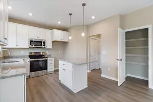 4928 Kerry Crossing St, Union, KY 41091 - Photo 5