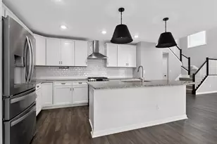 1367 Wilshire Ct, Union, KY 41091 - Photo 17