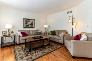 8431 Woodcreek Dr, Florence, KY 41042 - Photo 7