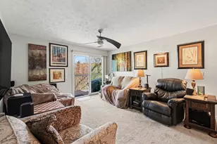 10148 Carnation Ct, Florence, KY 41042 - Photo 7