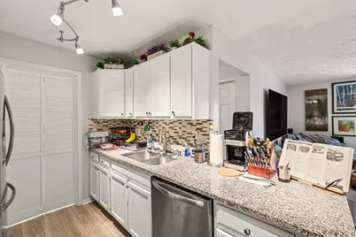 10148 Carnation Court #8, Florence, KY 41042 - Photo 3