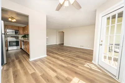 18 Highland Meadows Circle #7, Highland Heights, KY 41076 - Photo 5