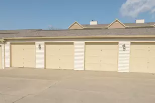 18 Highland Meadows Cir, Highland Heights, KY 41076 - Photo 19