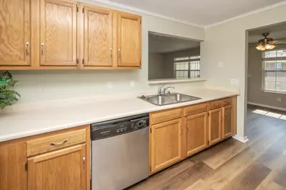 18 Highland Meadows Circle #7, Highland Heights, KY 41076 - Photo 5