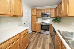 18 Highland Meadows Cir, Highland Heights, KY 41076 - Photo 7