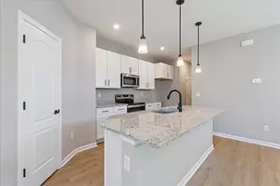 1361 Parkside Dr, Alexandria, KY 41001 - Photo 3