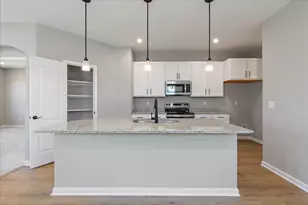 1361 Parkside Dr, Alexandria, KY 41001 - Photo 5