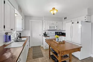 3765 Lisa Ln, Alexandria, KY 41001 - Photo 3