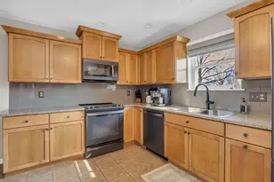 758 Meadow View Dr, Villa Hills, KY 41017 - Photo 9