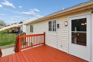 449 Ripple Creek Dr, Elsmere, KY 41018 - Photo 11