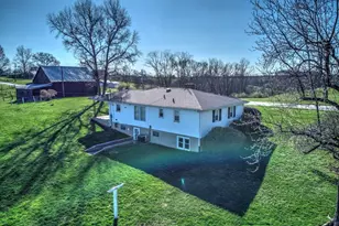 2320 Knoxville Rd, Dry Ridge, KY 41035 - Photo 9