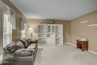 1816 Knollmont Drive, Florence, KY 41042 - Photo 5