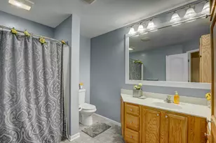 1816 Knollmont Dr, Florence, KY 41042 - Photo 17