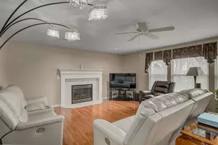 1816 Knollmont Dr, Florence, KY 41042 - Photo 9