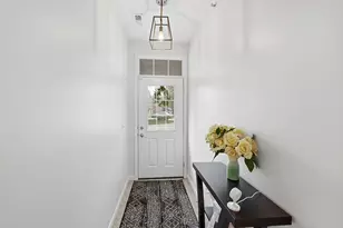 383 Southwind Ln, Ludlow, KY 41016 - Photo 3