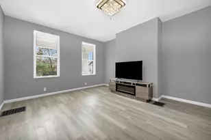 36 E 41st St, Covington, KY 41015 - Photo 11