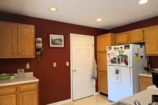 218 Langshire Ct, Florence, KY 41042 - Photo 9