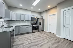 2750 Madison Ave, Covington, KY 41015 - Photo 7