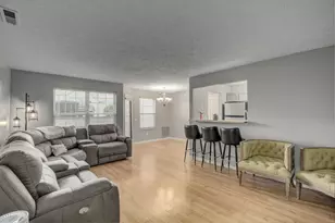 10 Meadow Ln, Highland Heights, KY 41076 - Photo 3